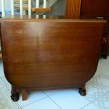English mahogany folding gateleg table