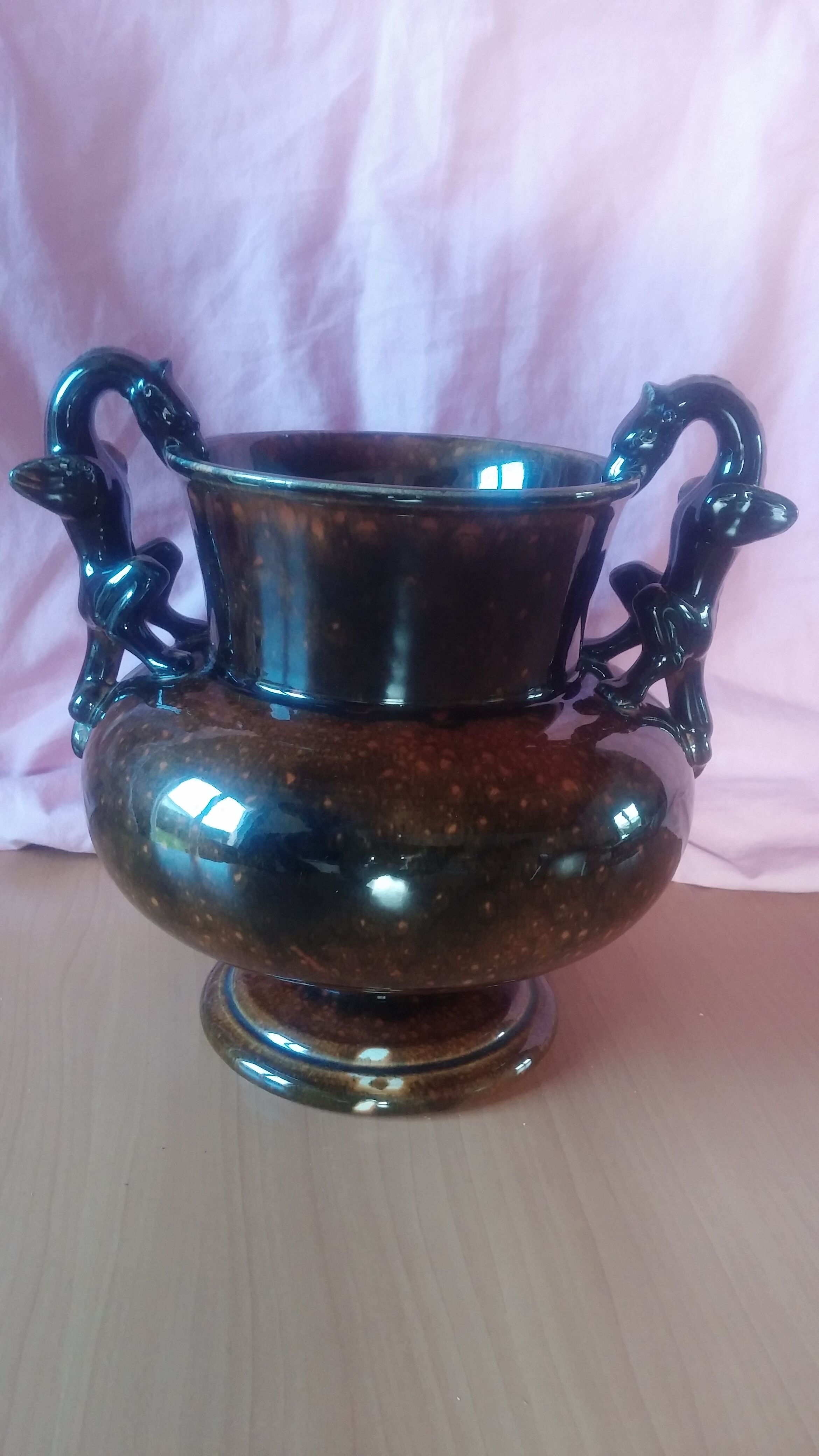 Sarreguemines-style glazed ceramic vase