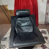 Swivel leather chair
