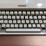 Antares Capri model typewriter from the 1960s (RARE)