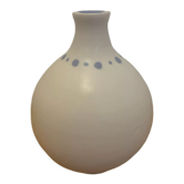White round ceramic with weight