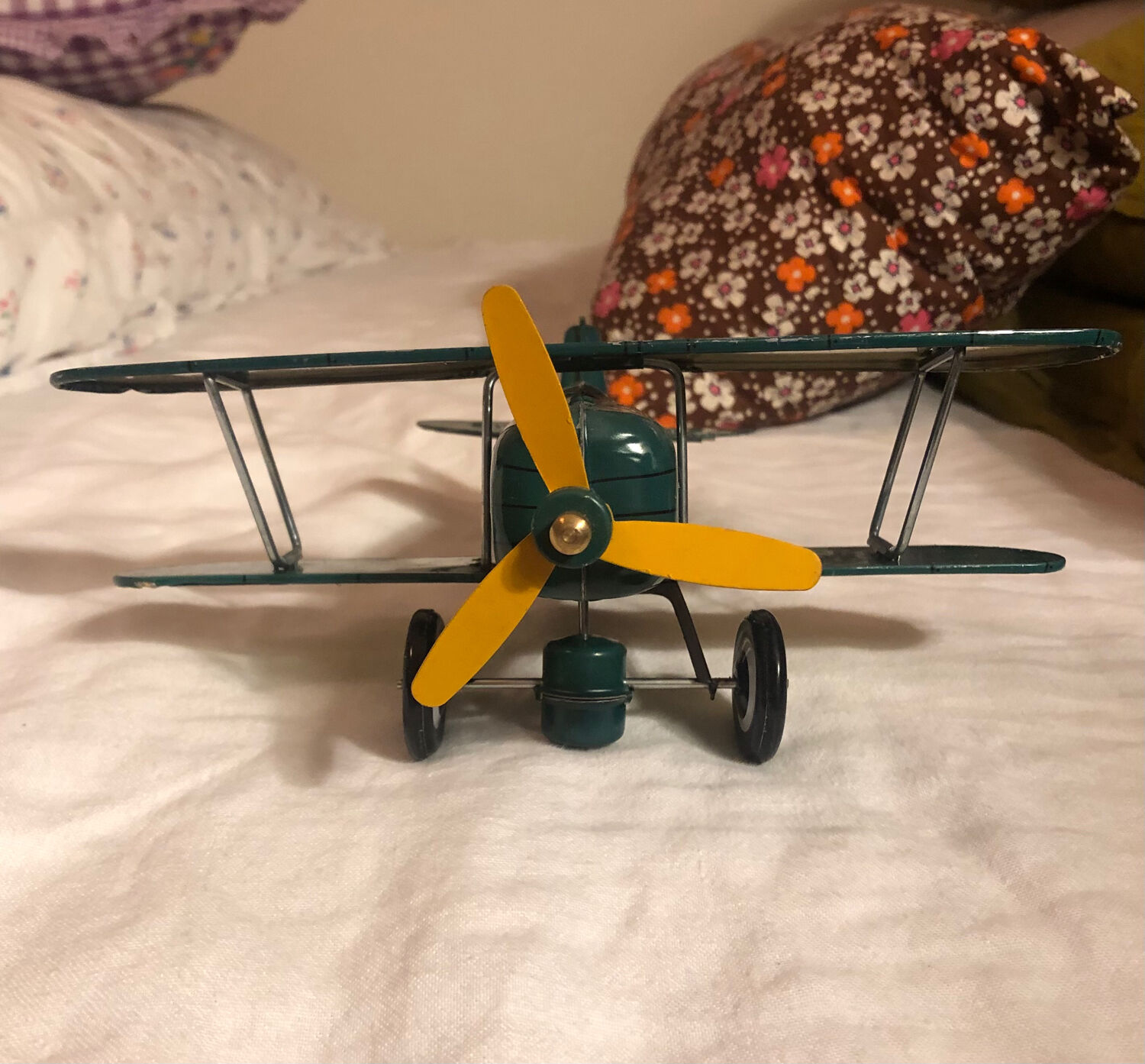 Mechanical sheet metal plane