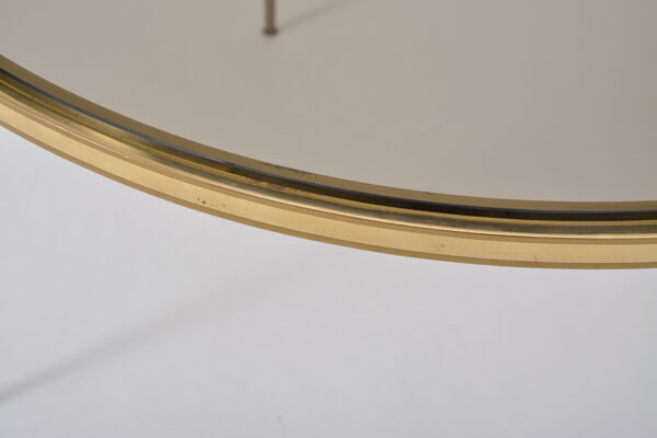 Table basse circulaire dorée du milieu du siècle moderne en laiton par Vereinigte Werkstätten