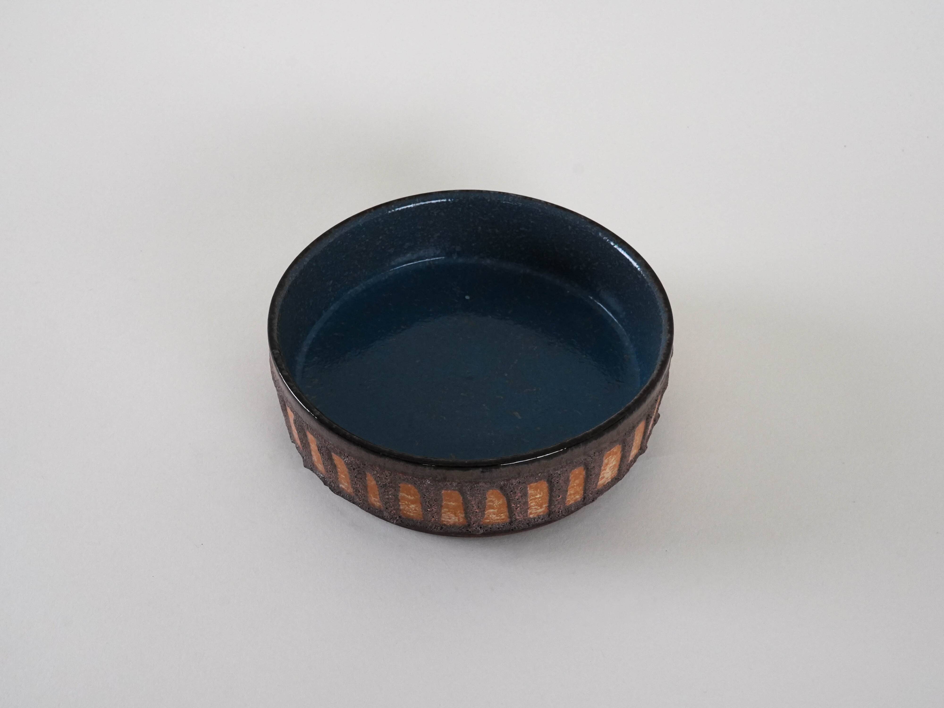Ceramic bowl, Danish design, 1960s, production: Denmark