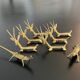 8 porte-couteaux forme antilope et crocodile en laiton