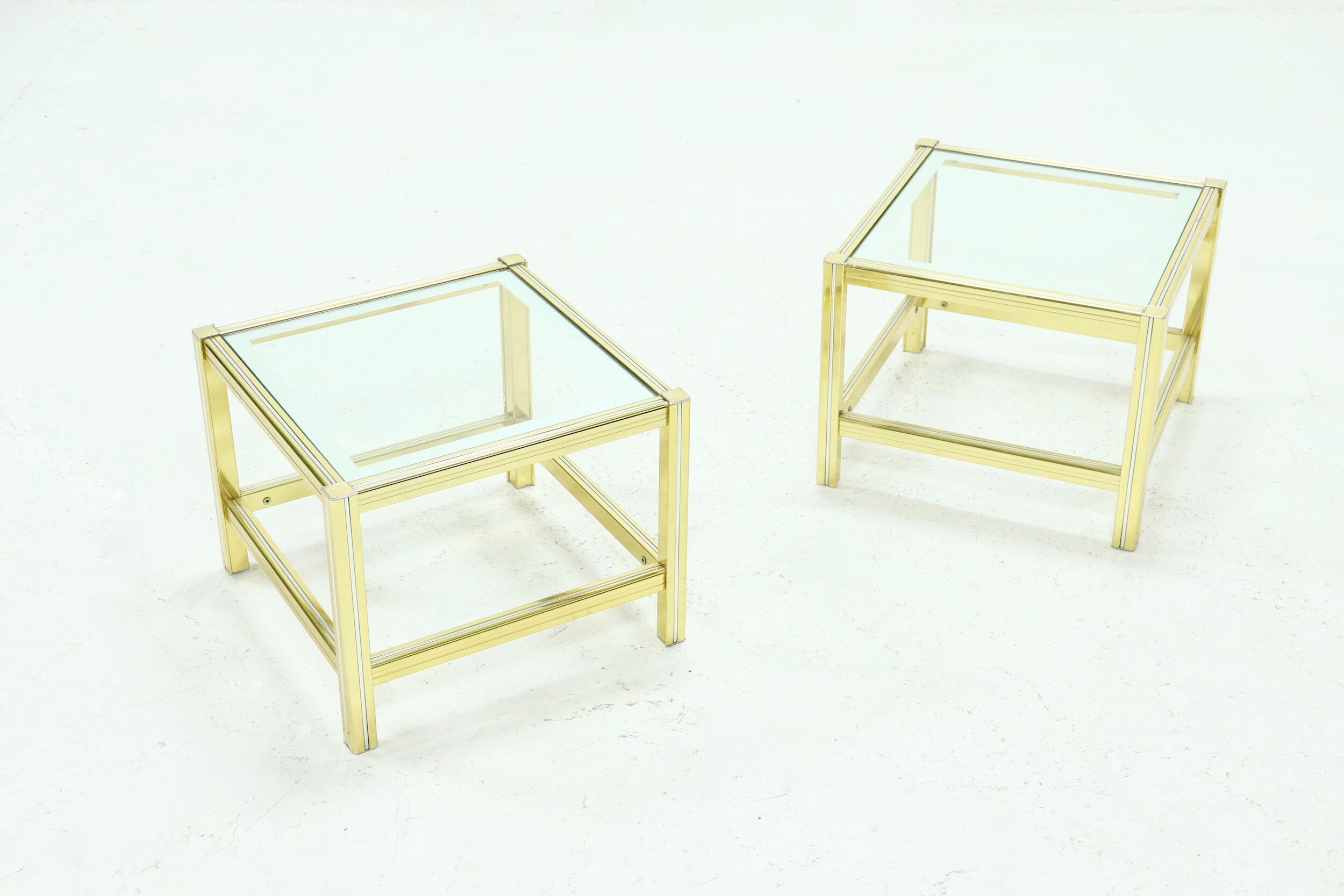 Set of 2 regency style side tables 1970s