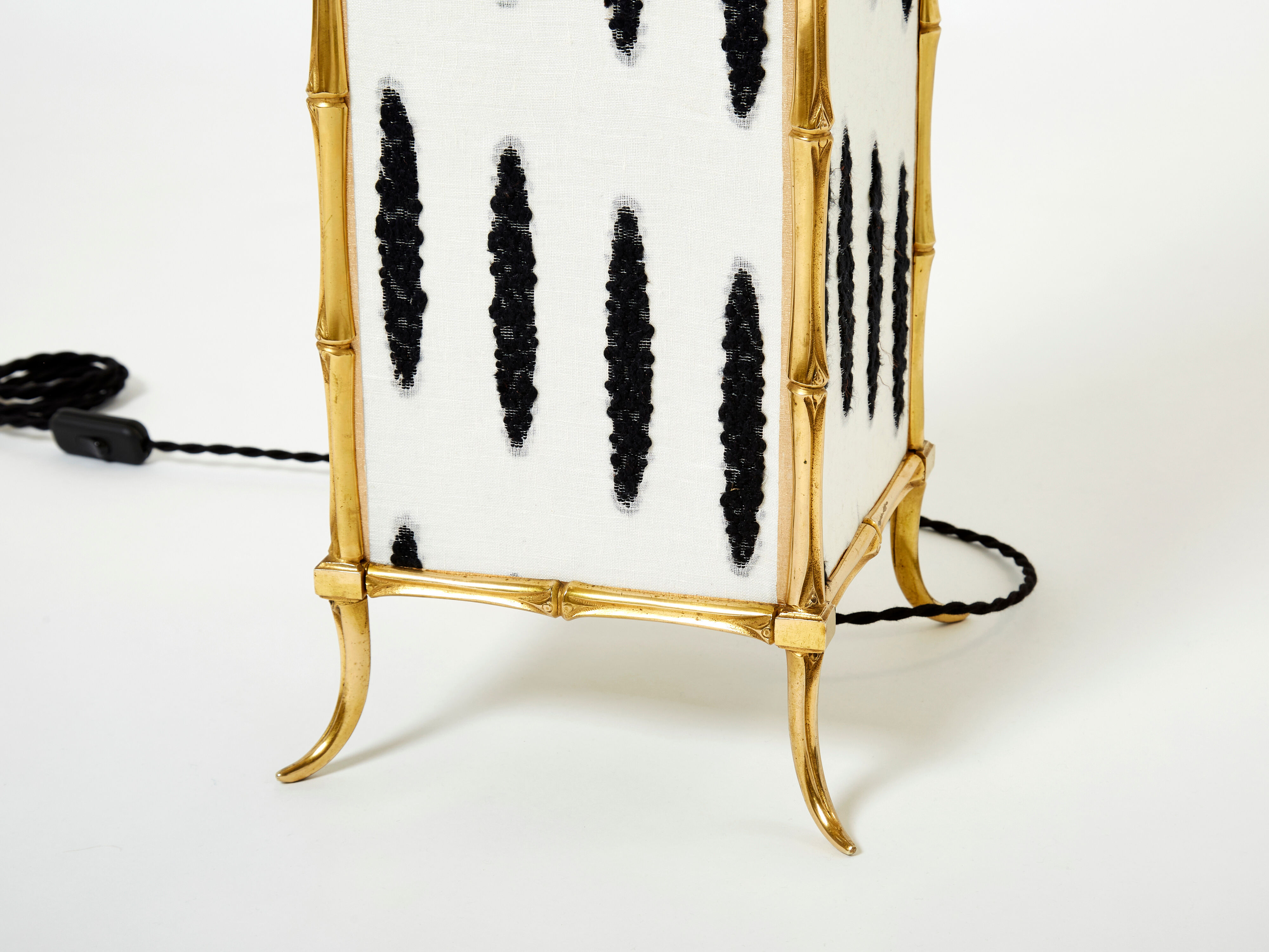 Pair of brass lantern lamps and fabrics from Maison Baguès 1960