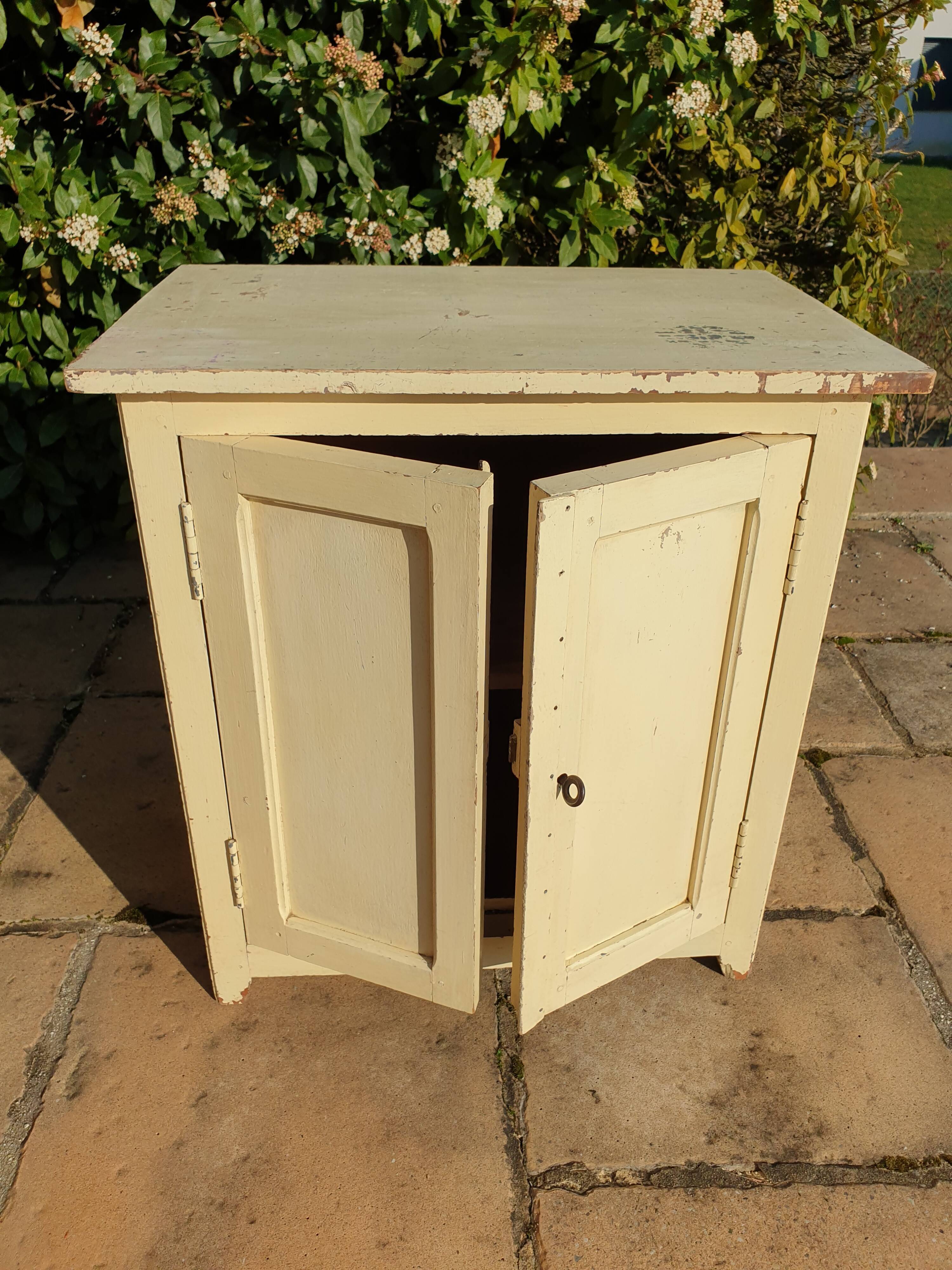 Buffet "Parisian" 2 doors