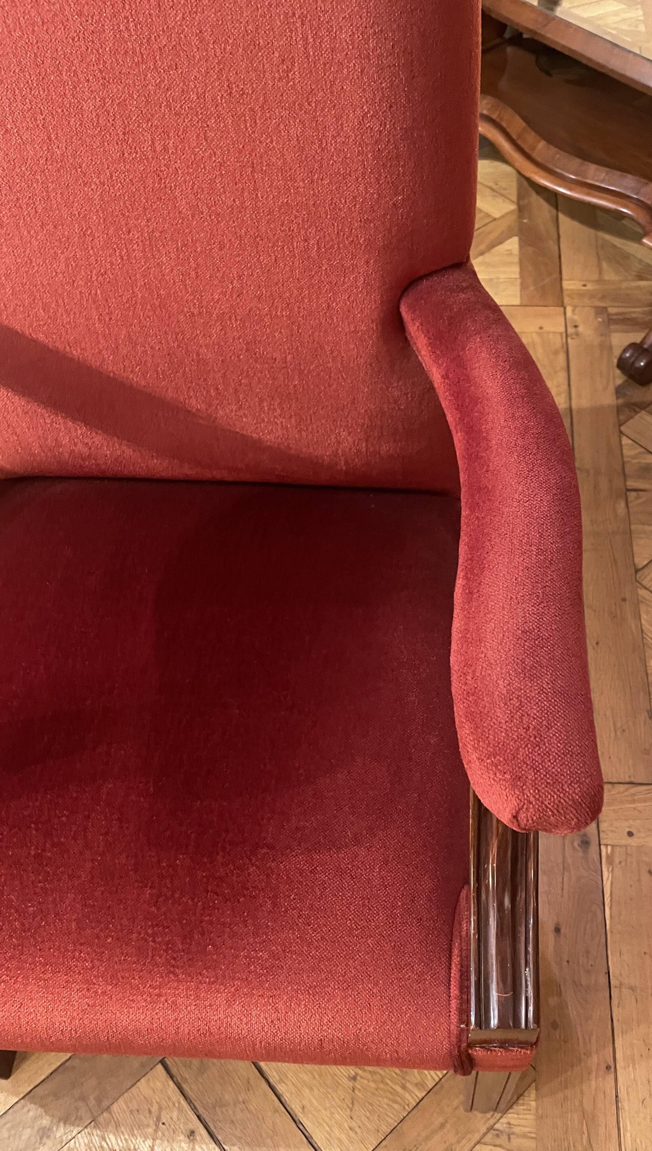 fauteuil de bureau en acajou et velours rouge