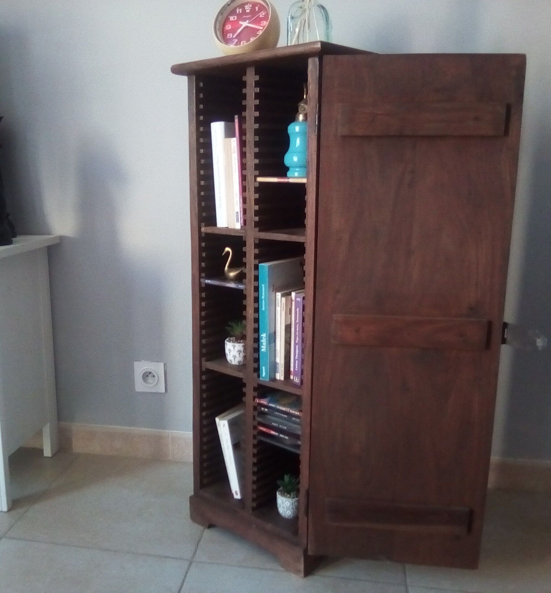 Scottish storage cabinet 80s