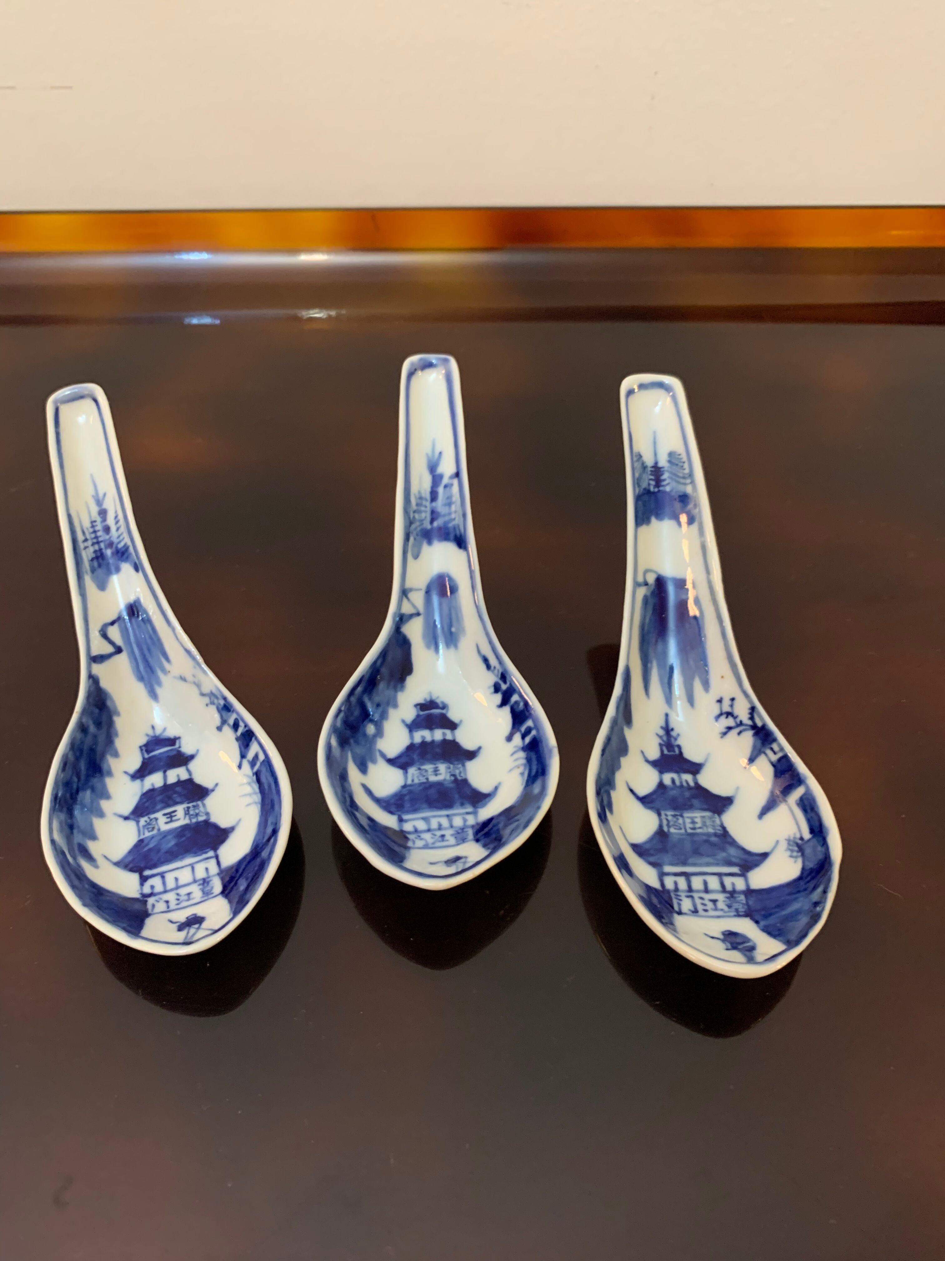 3 ancient Chinese spoons