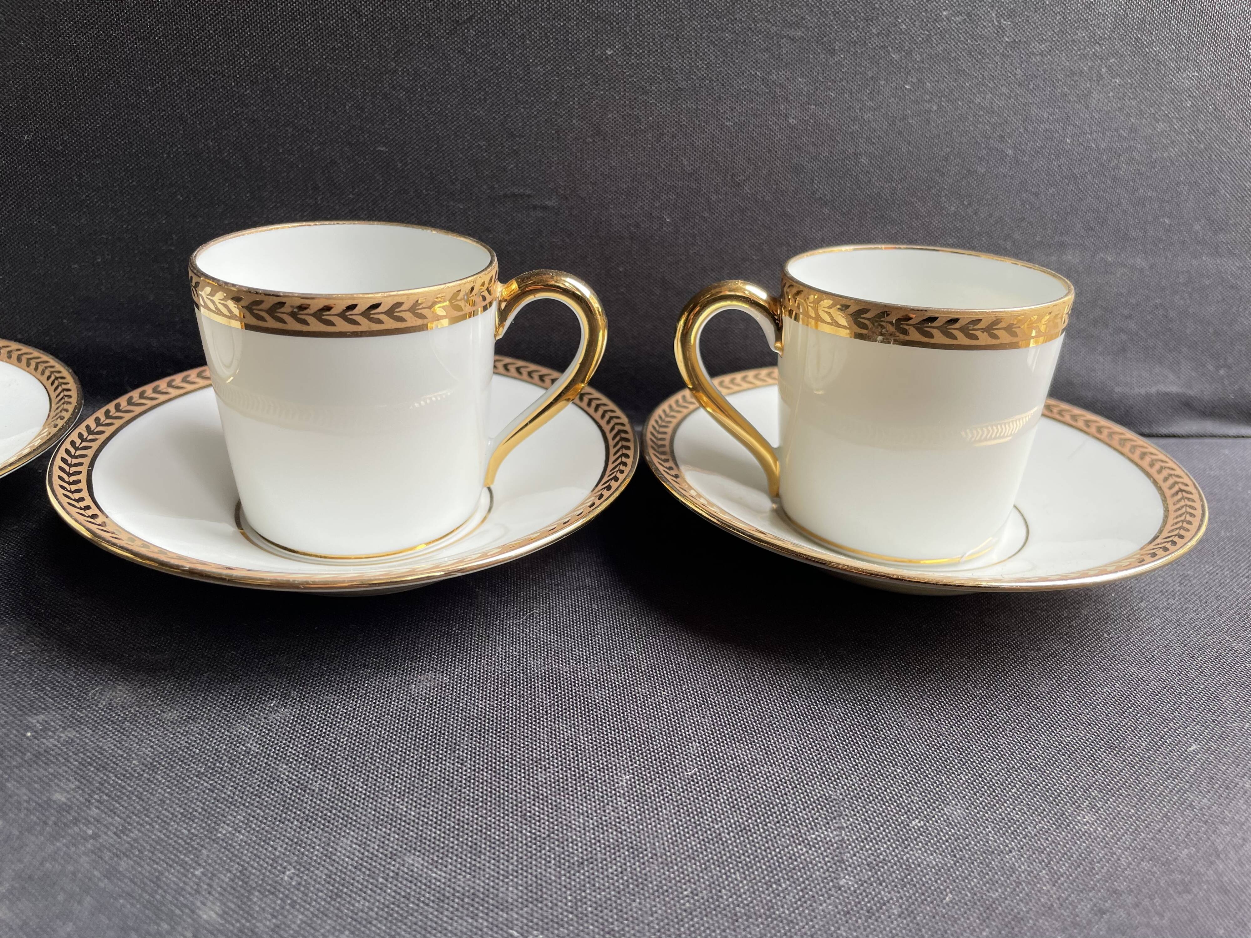 4 Moka Cups and their saucer – Limoges Porcelain