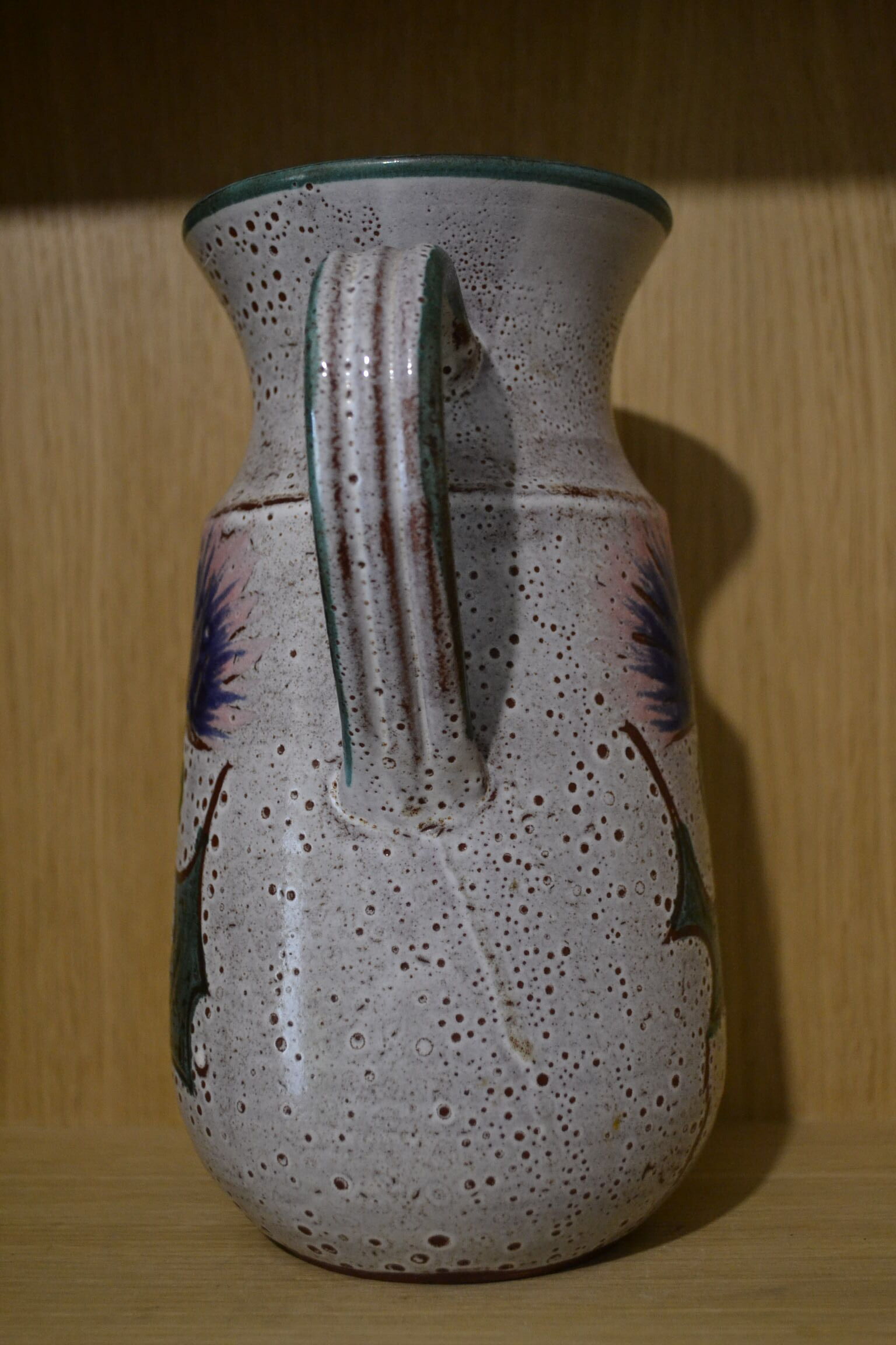 Thistle pitcher Valauris