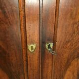 Armoire garde manger provençal ancien en noyer massif