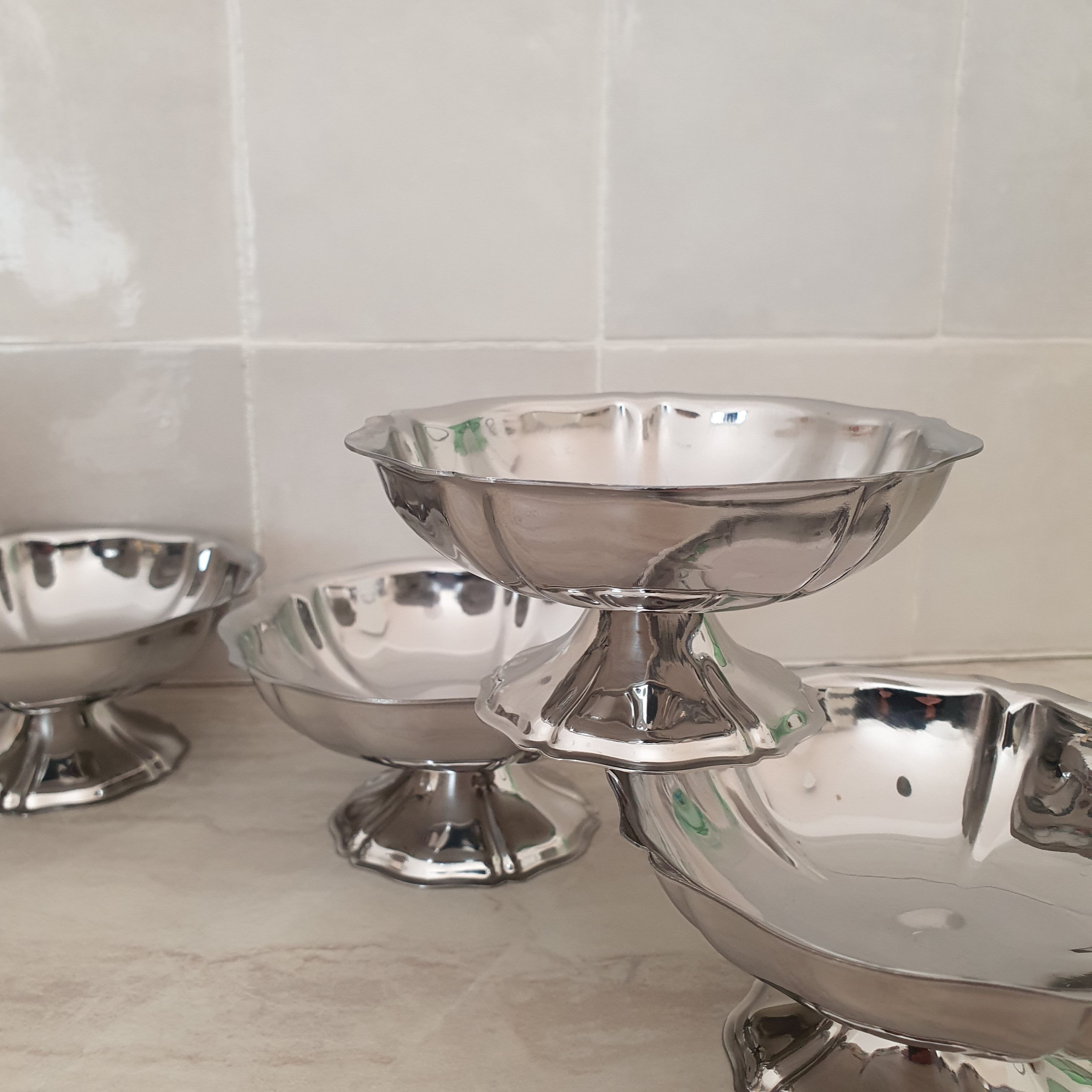 6 dessert bowls by Guy Degrenne in 18/10 stainless steel