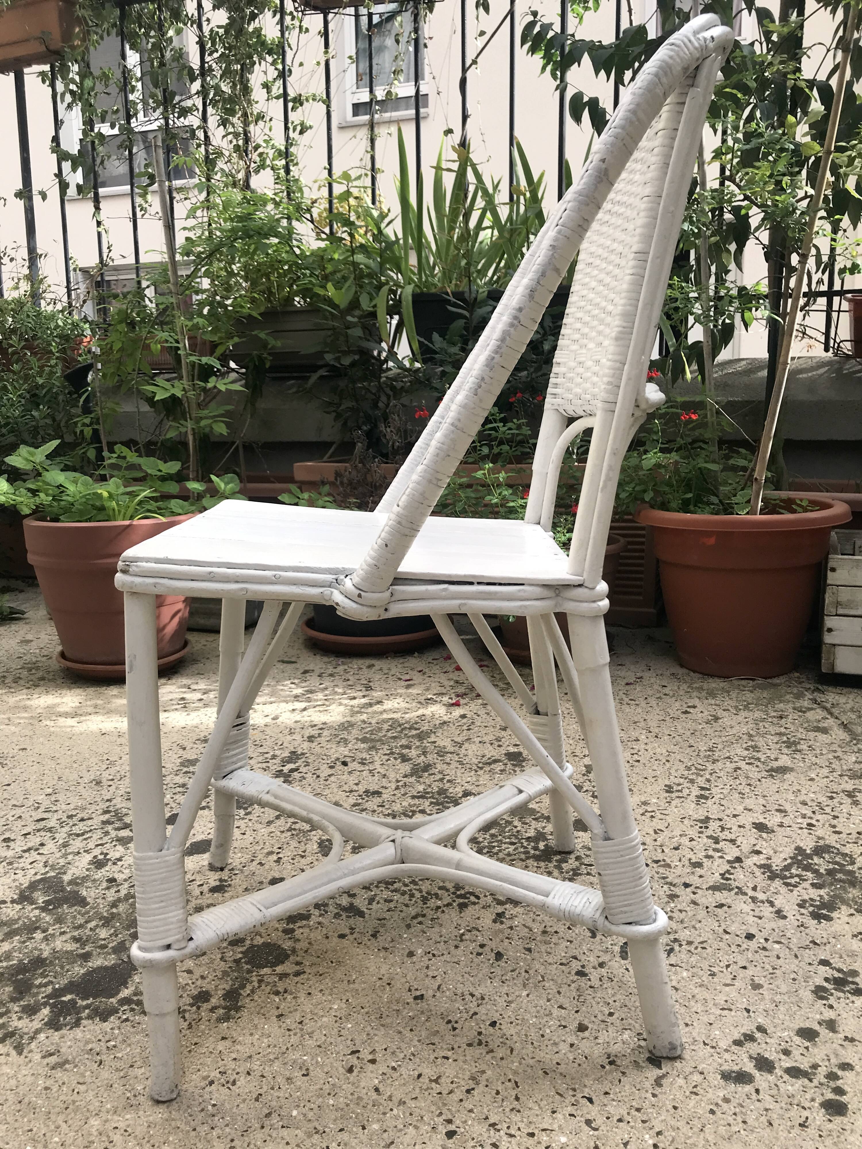 Chaise de jardin en rotin blanche