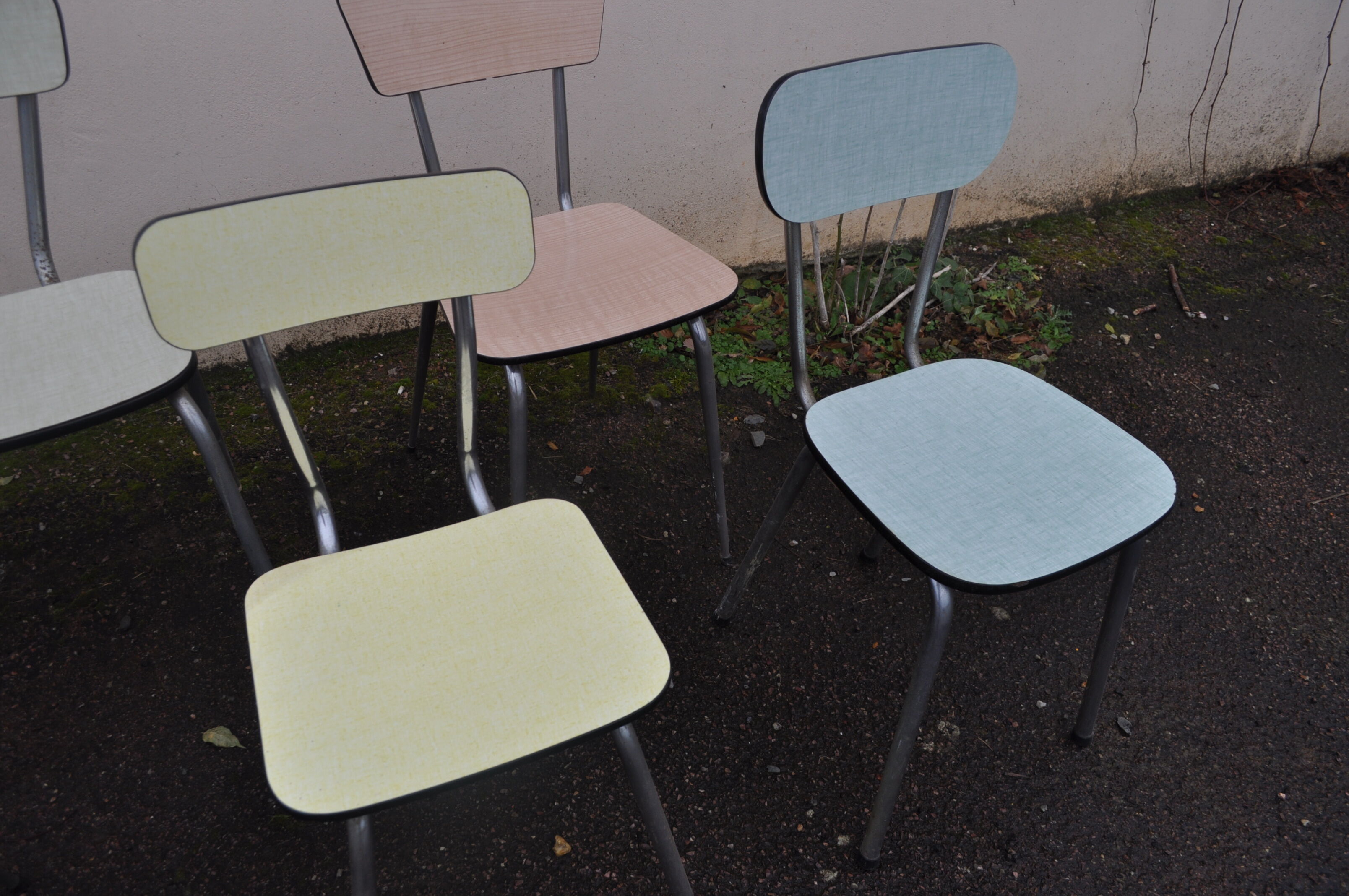Set of Formica chairs