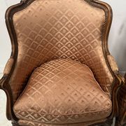 Paire de bergères de style Louis XV en bois narurel XX siècle