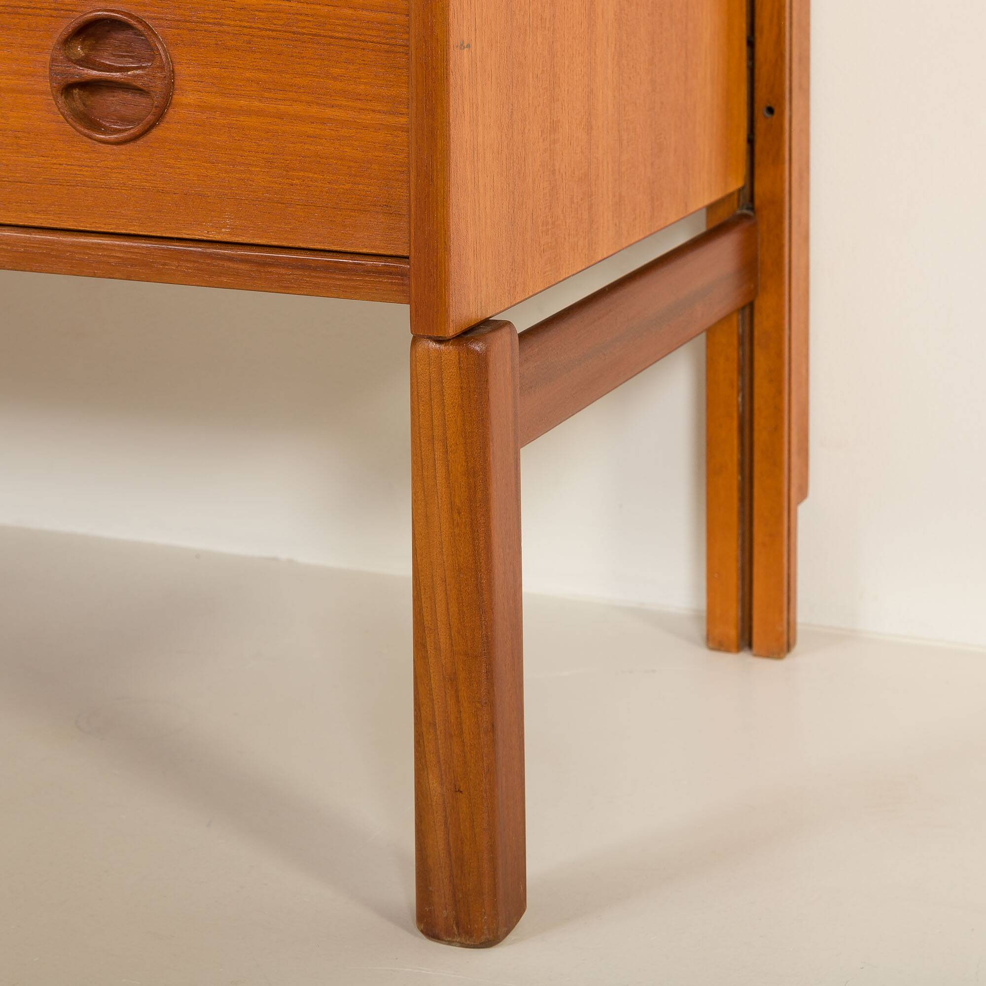 Scandinavian free standing wall unit by Sven Andersen, Norway, 1960s