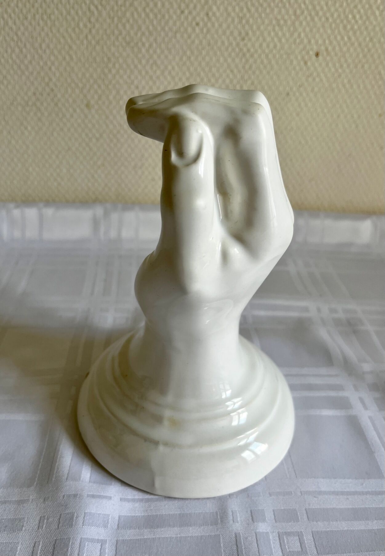 Ceramic hand soap dish