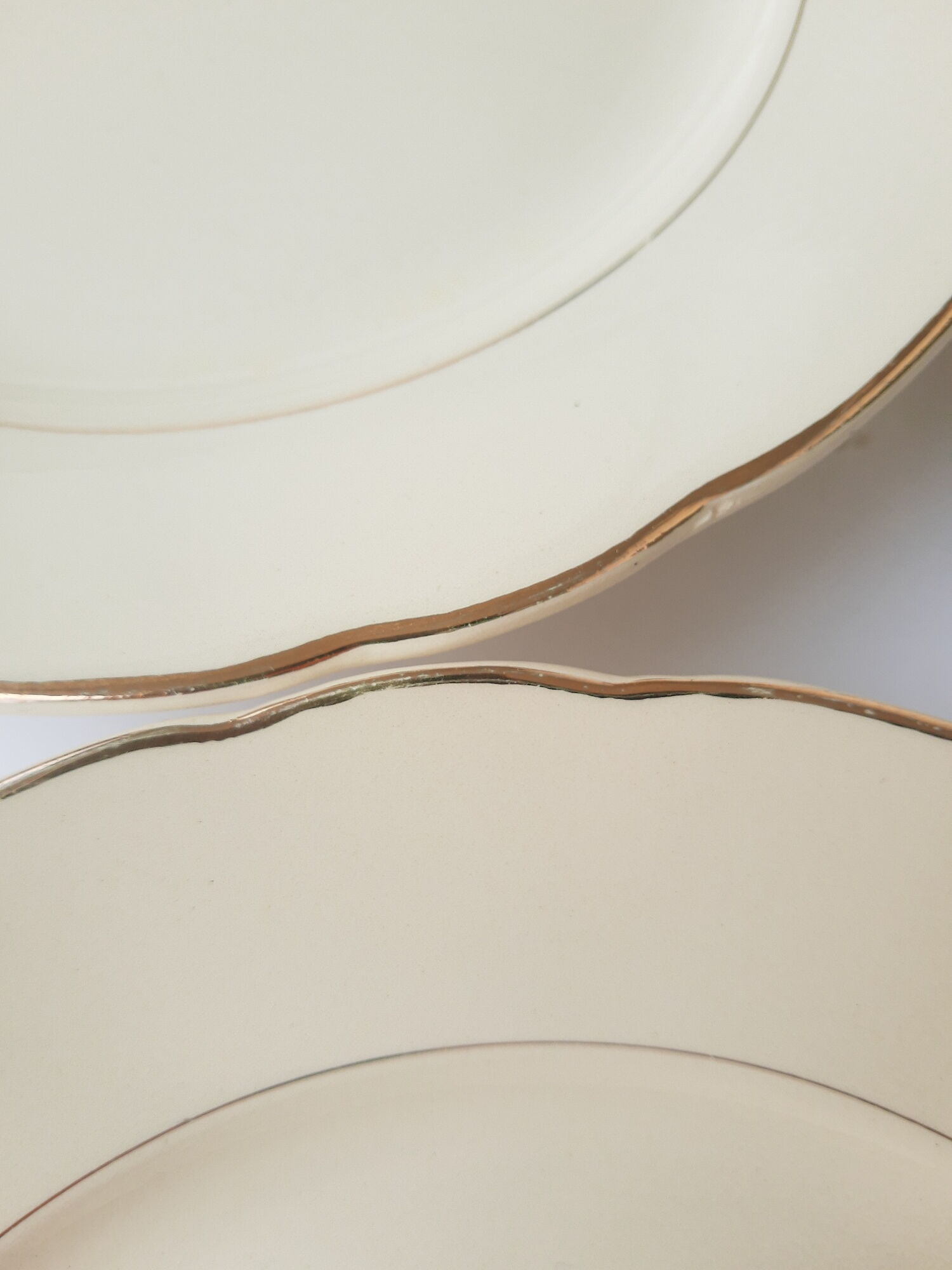 Set of 6 flat plates Villeroy and Boch ivory vintage gilding