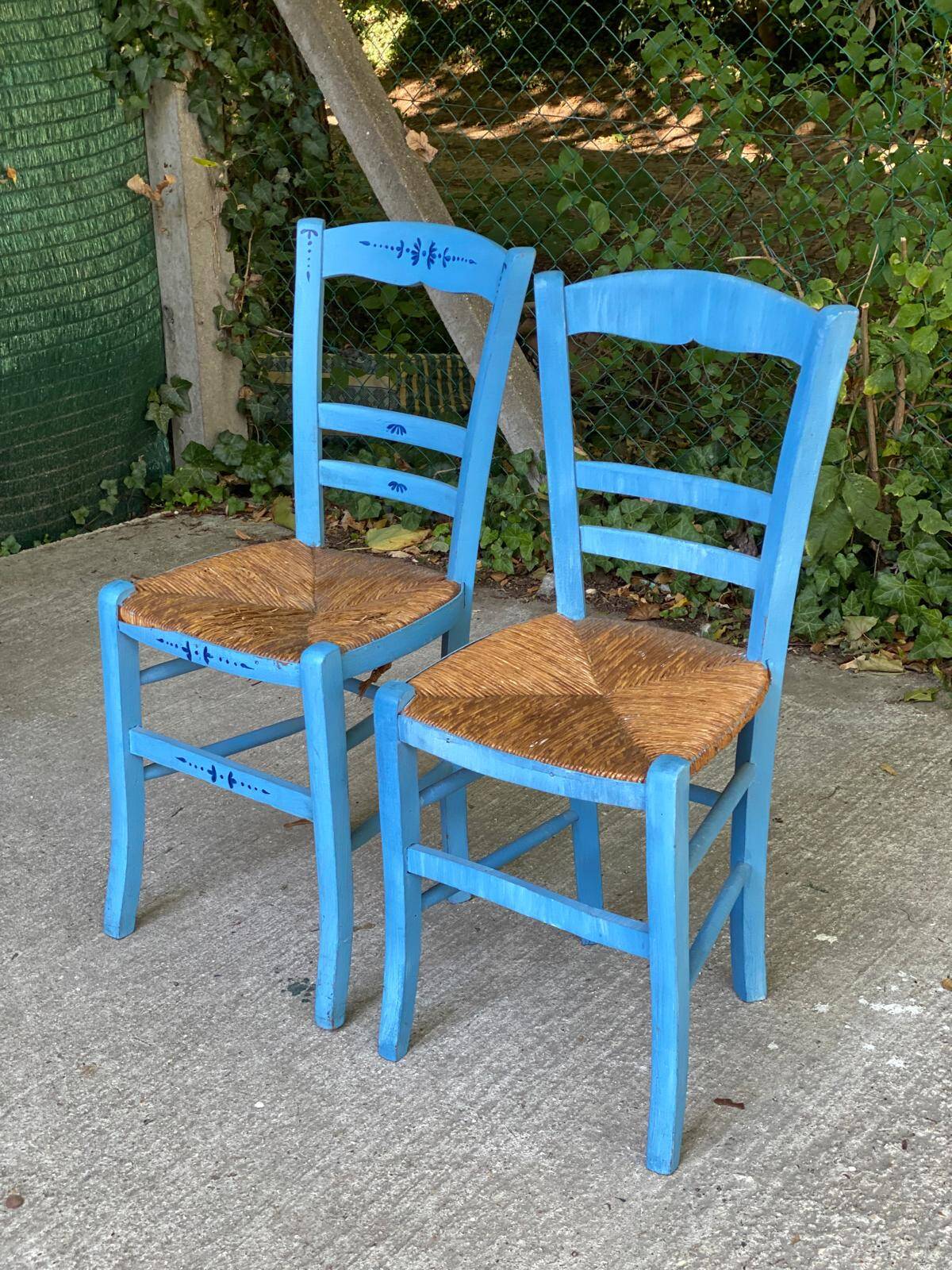 2 solid wood chairs in blue straw