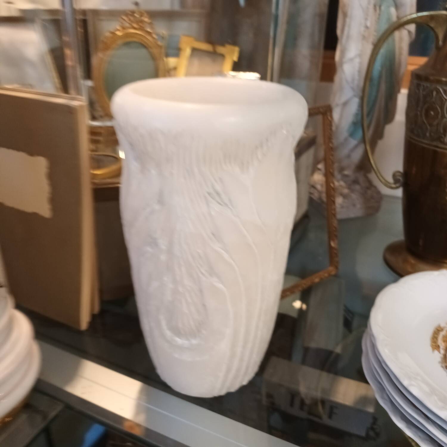 Vase en albâtre vintage
