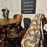 Rattan and chestnut living room