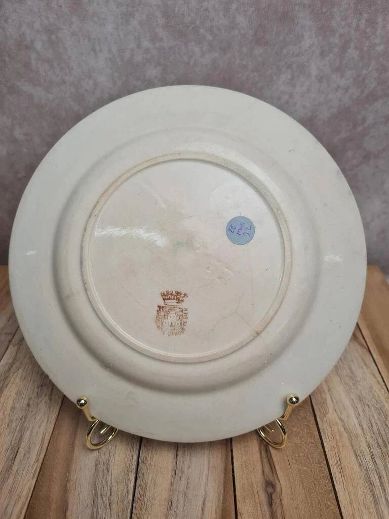 Old Gien plate with purple floral decoration, ironstone, country style.