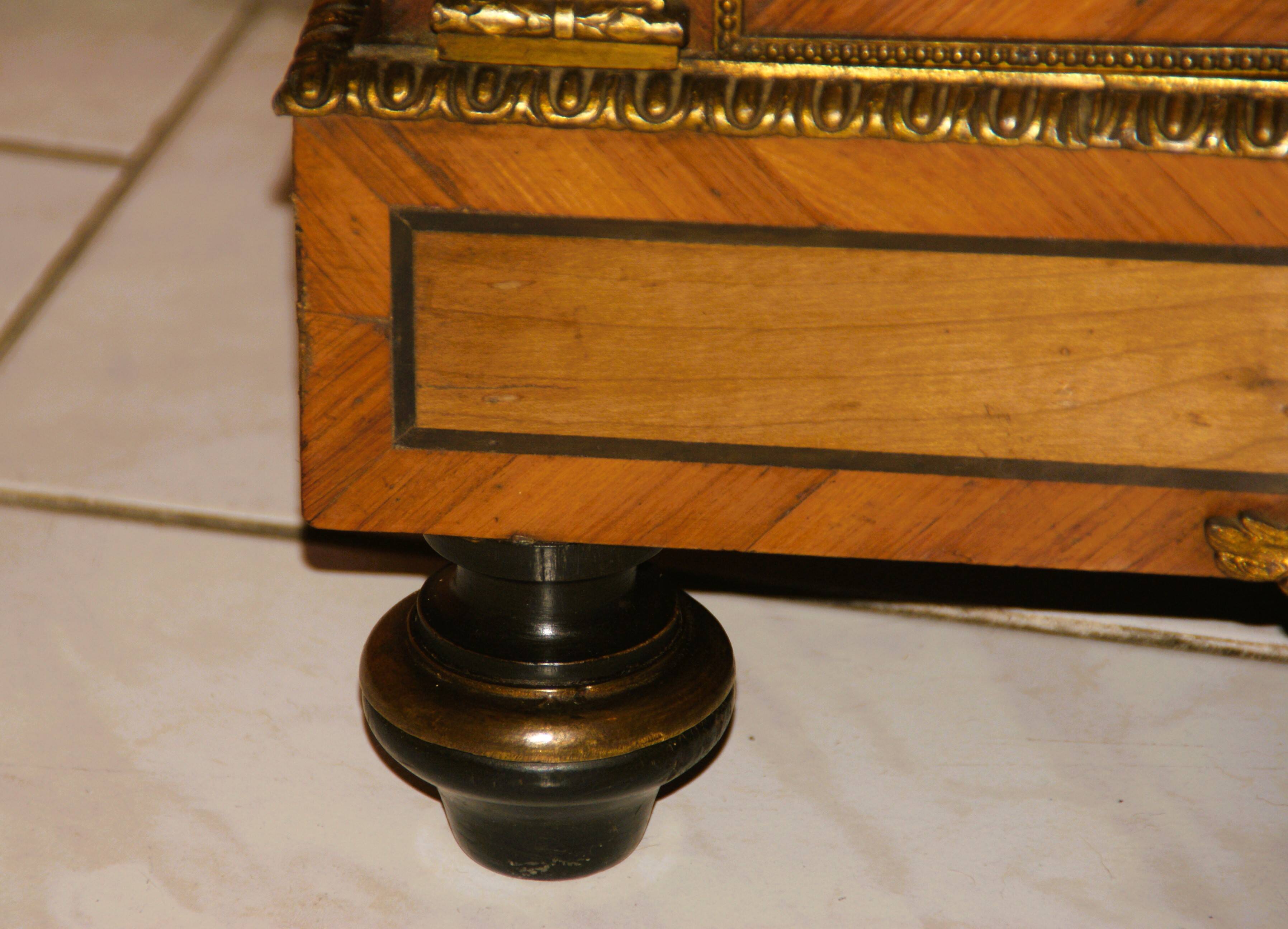 Petit secrétaire d'éphèbe,Epoque Napoleon III