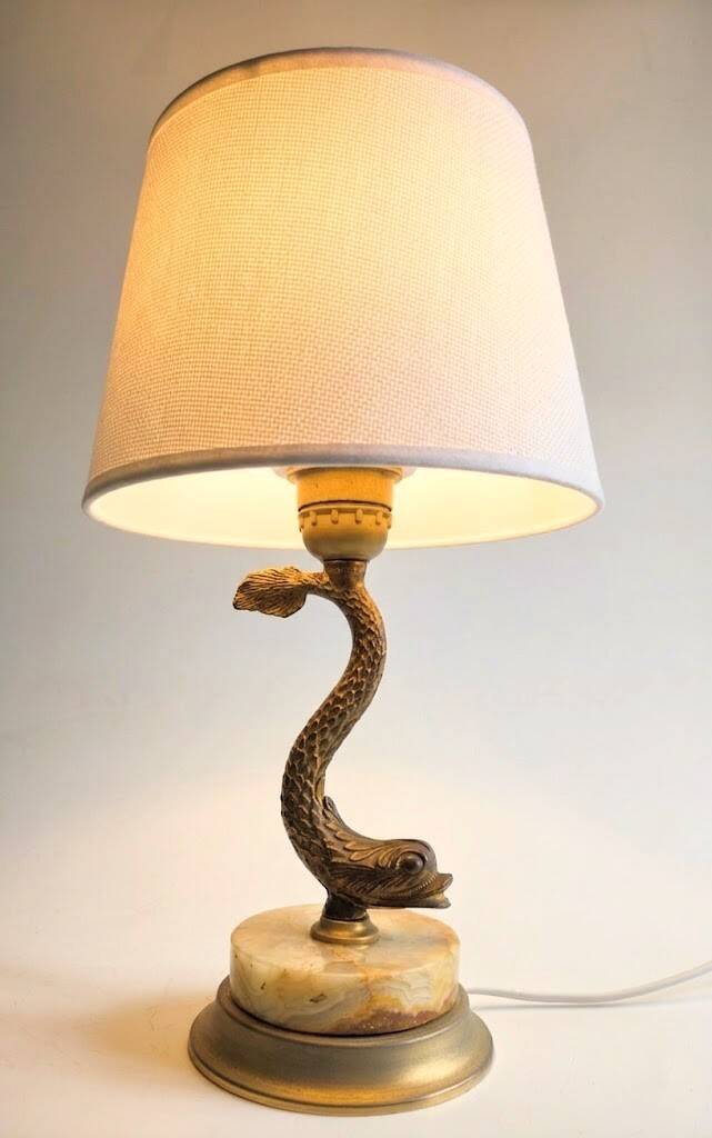 Patinated bronze lamp and marble in Hollywood Regency Style