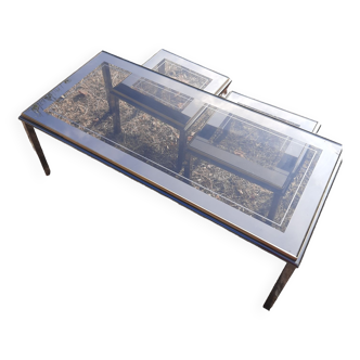 Nesting living room table set