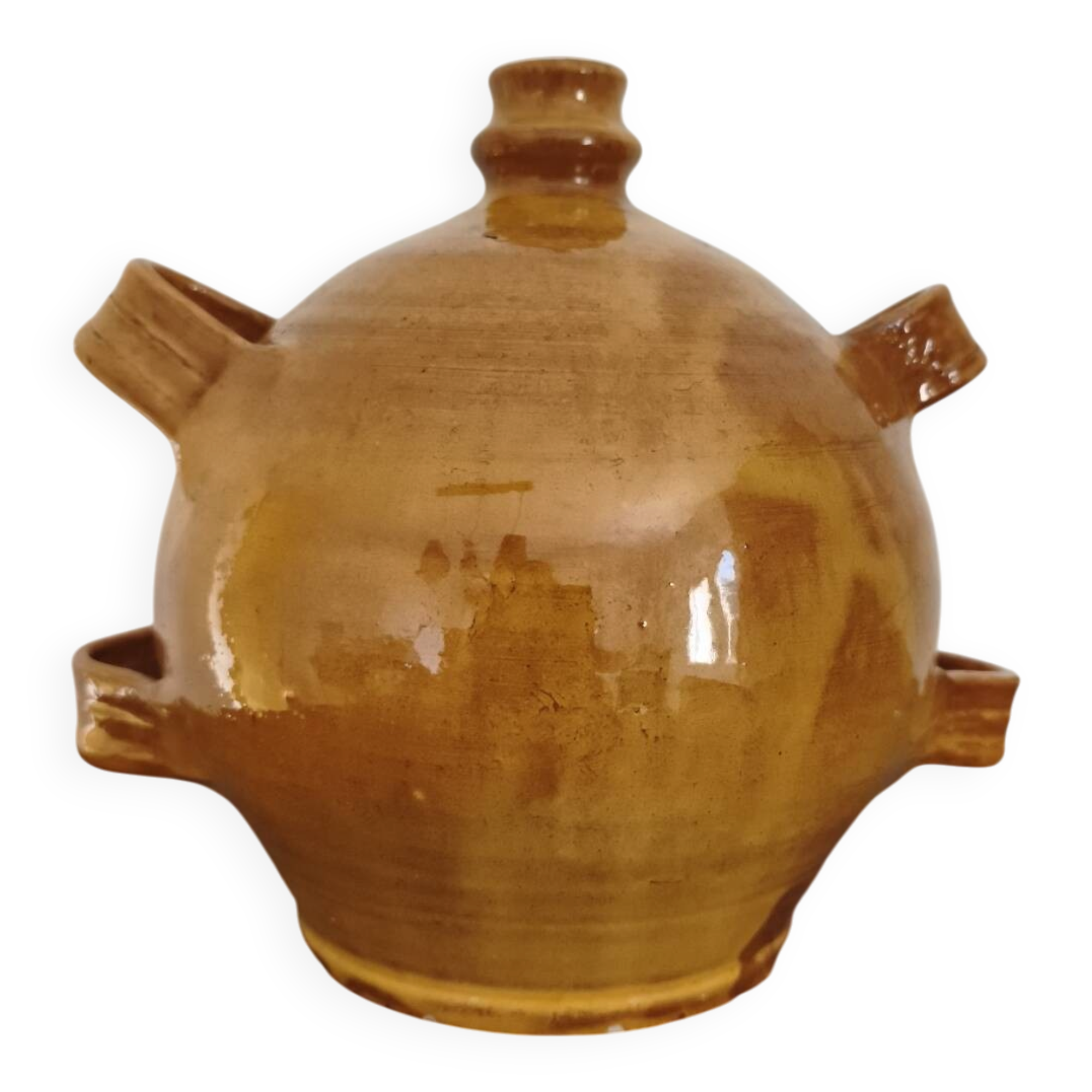 Yellow Provençal jar in terracotta.