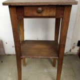 Toute petite table d'appoint
