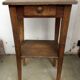 Toute petite table d'appoint