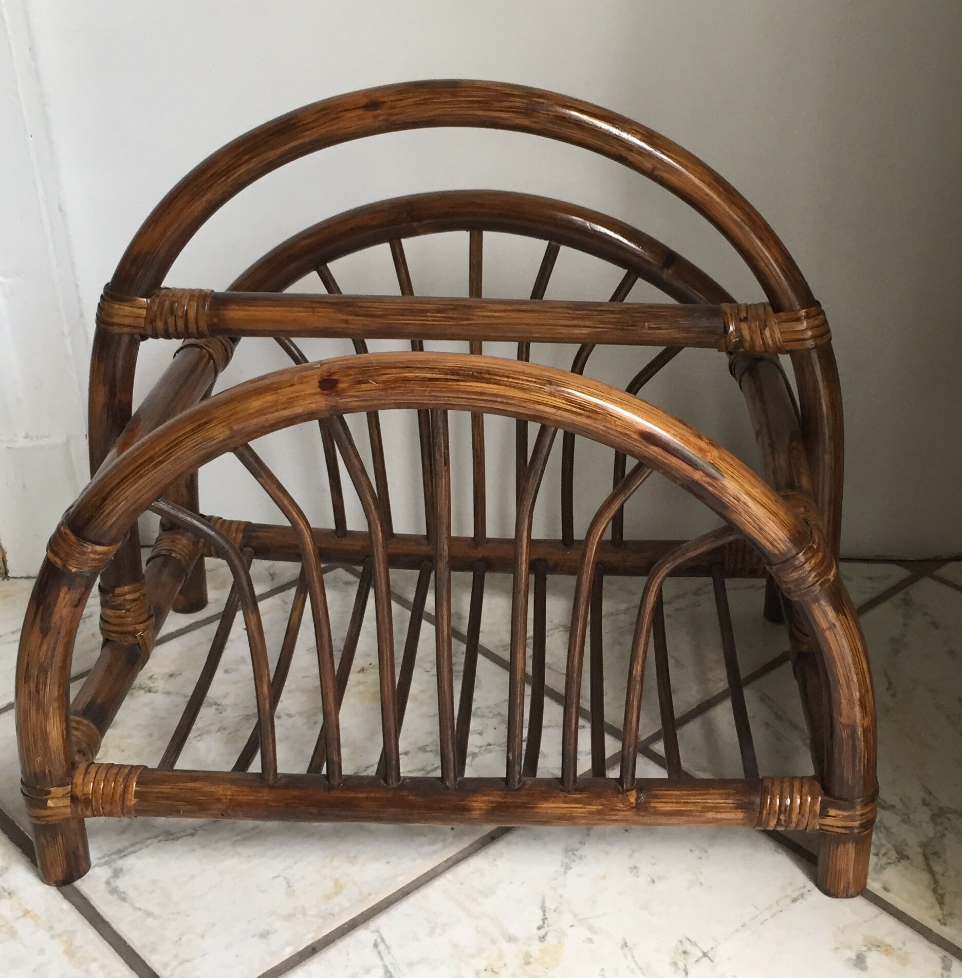 Magazine rack Wicker