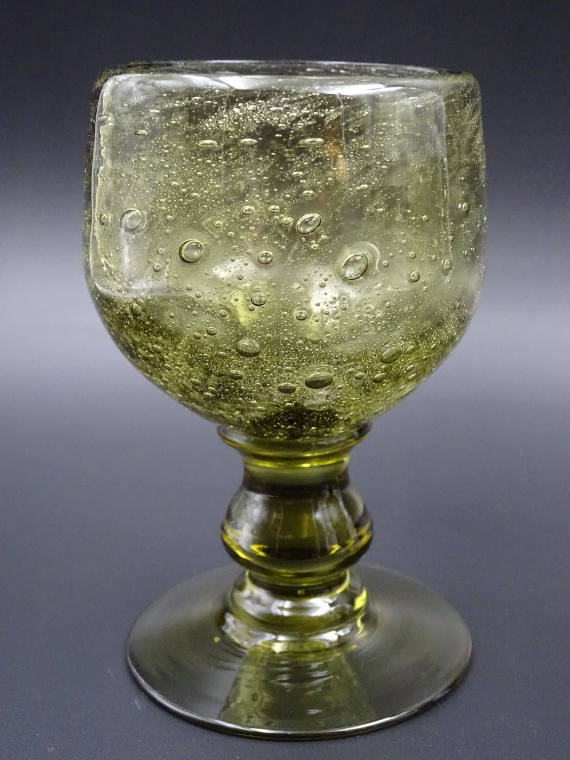 Lot of 8 glasses of wine or water - bubbling glass year 1970