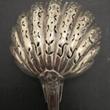 Silver dusting spoon