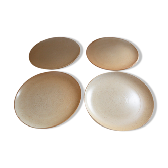 4 flat plates gres village France