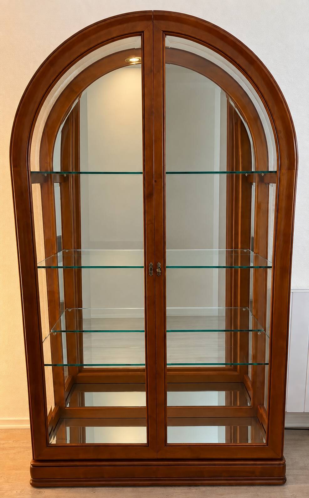 Oval display case Elite Fourrier