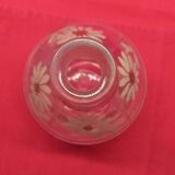 Small round carafe, daisy decor