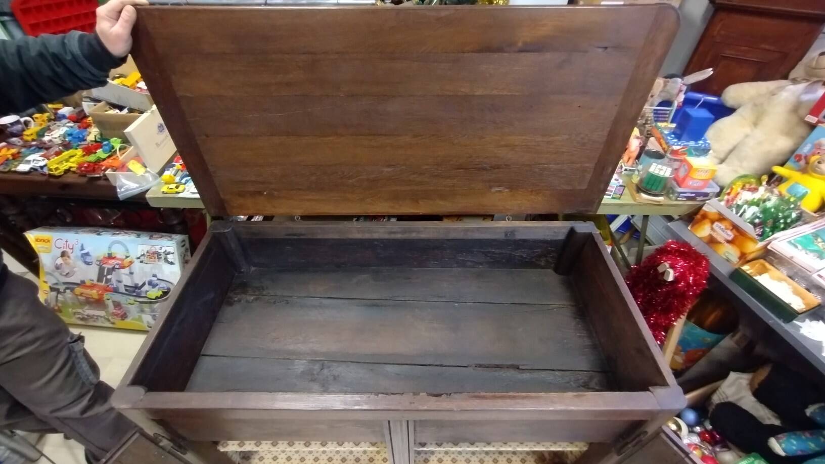 Buffet ancien 2 portes avec coffre XIXème