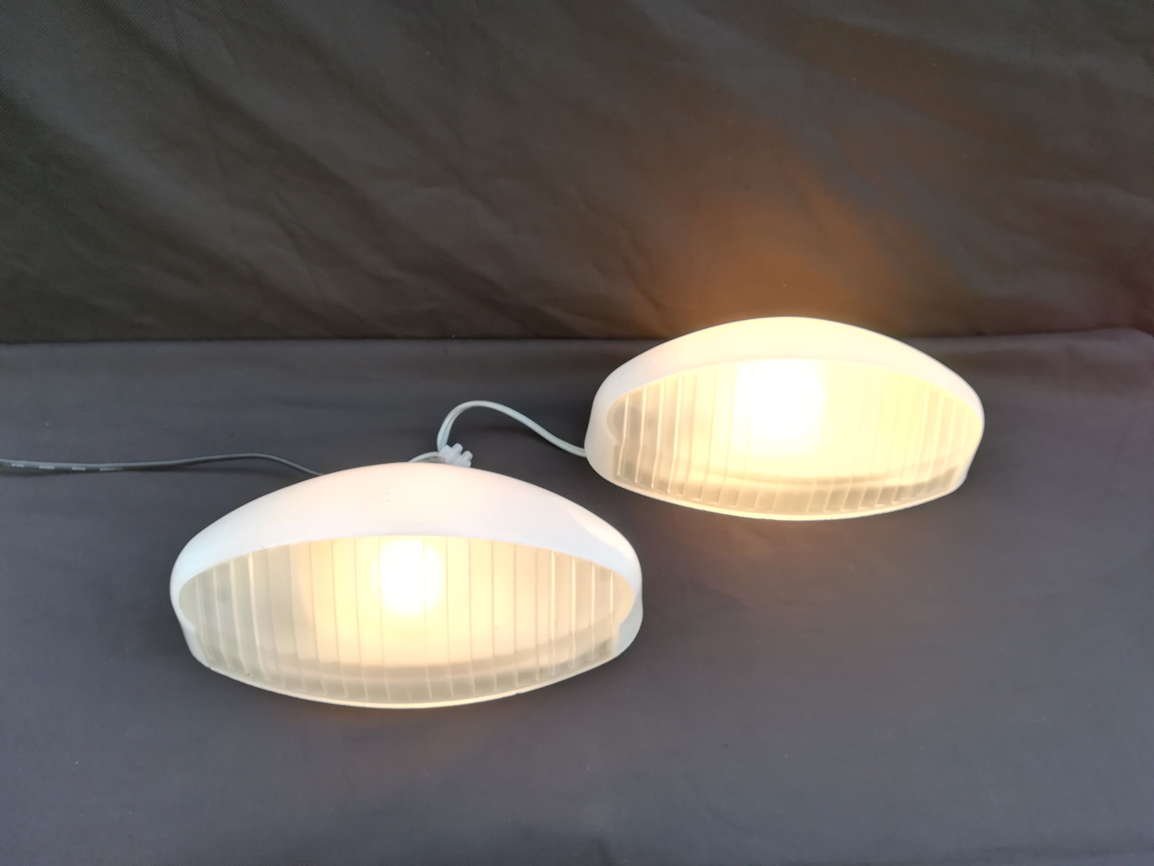 Holophane wall light