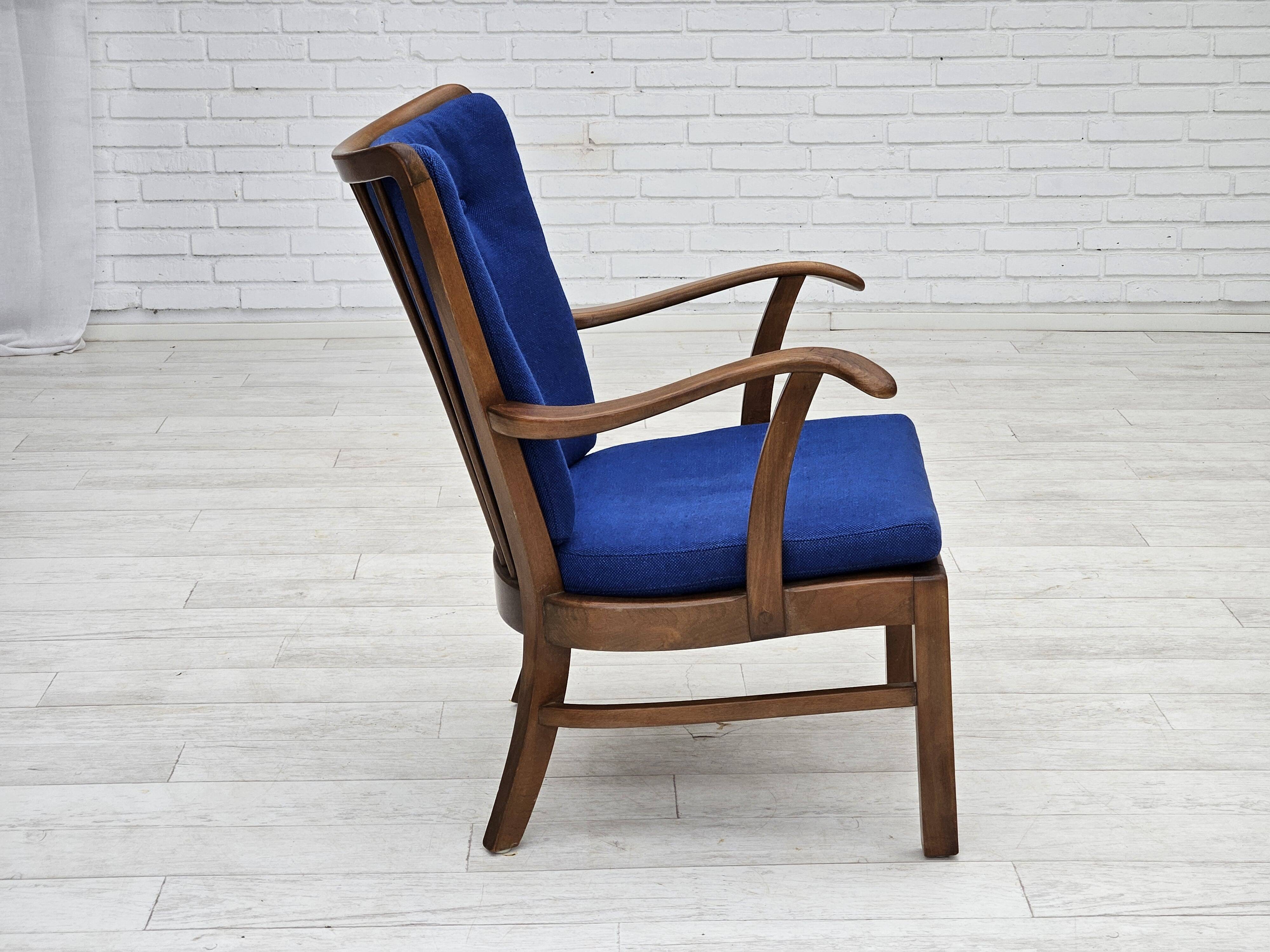 1960s, Danish easy armchair by Fritz Hansen, wool fabric, beech wood.