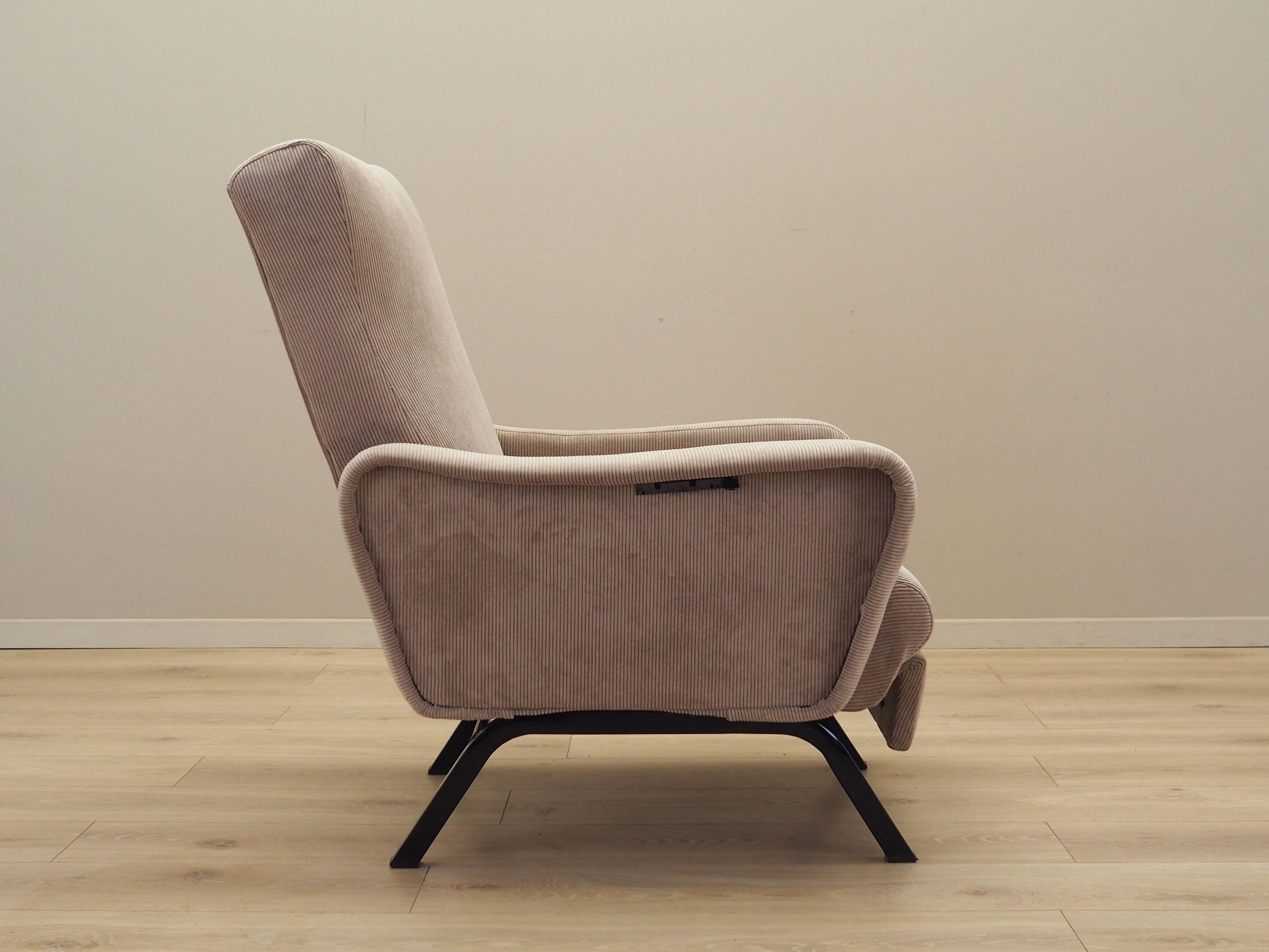 Adjustable armchair, Italian design, 1970s, production: Italy