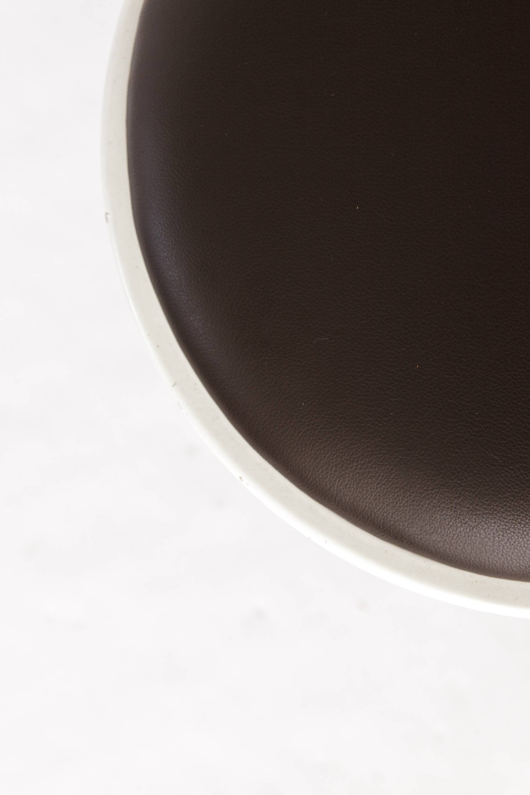 Vintage Thonet Stool – White Lacquered Wood & Brown Leather – 1990s–2000s