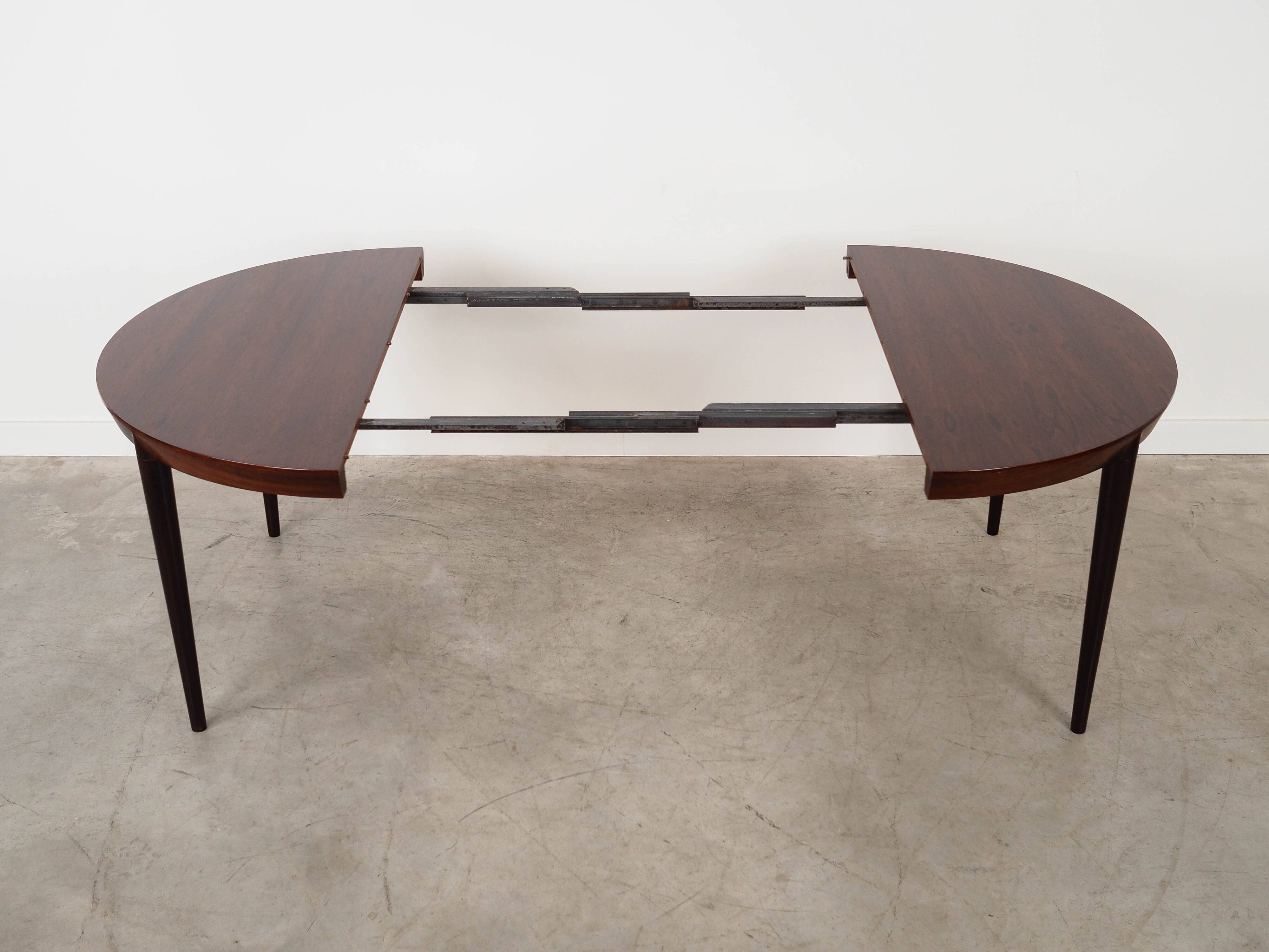 Round rosewood table, Danish design, 1960s, designer: Severin Hansen