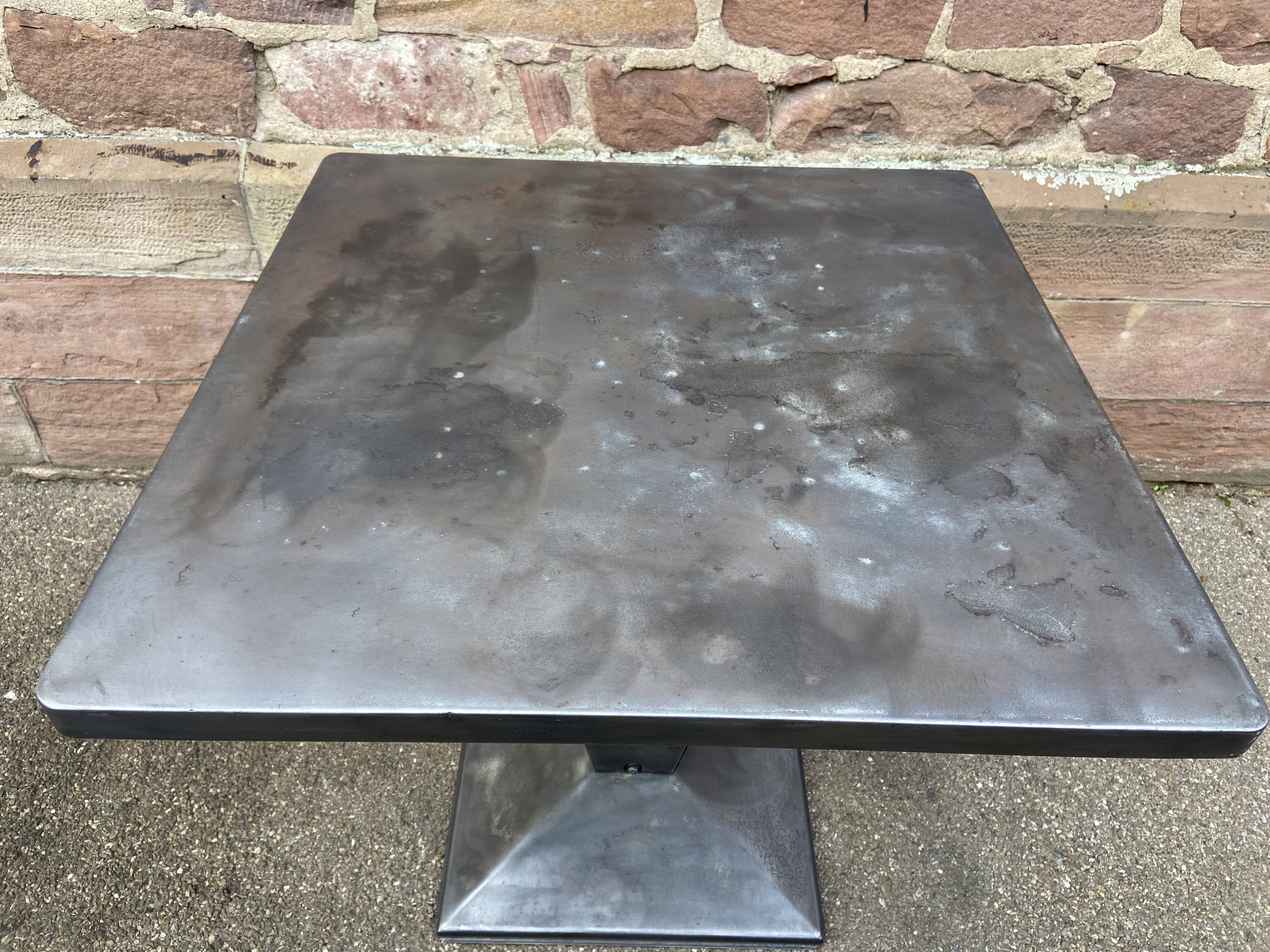 Table Tolix by Xavier Pauchard model Kub 1960s