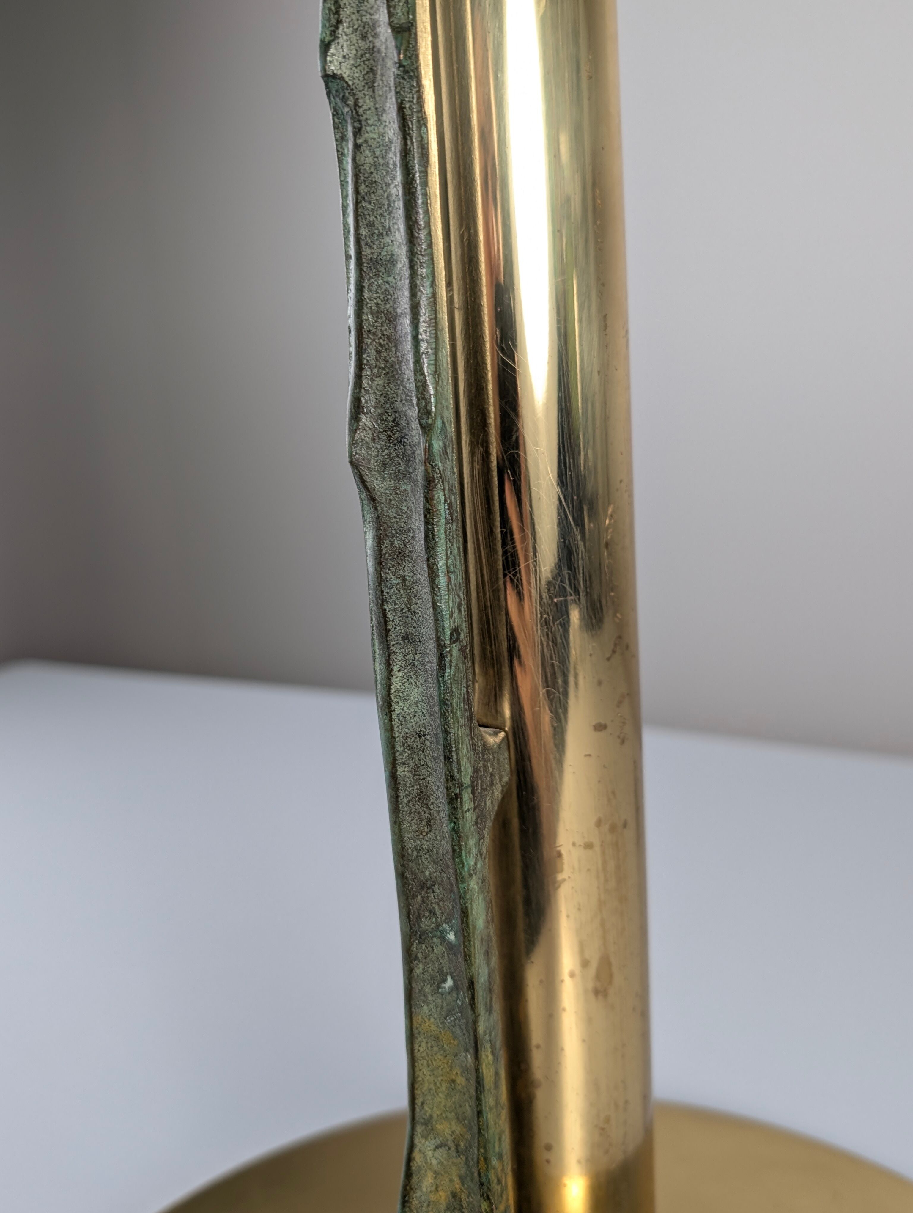 Monumental Valenti table lamp with fan palm leaf in bronze and brass, 1970s