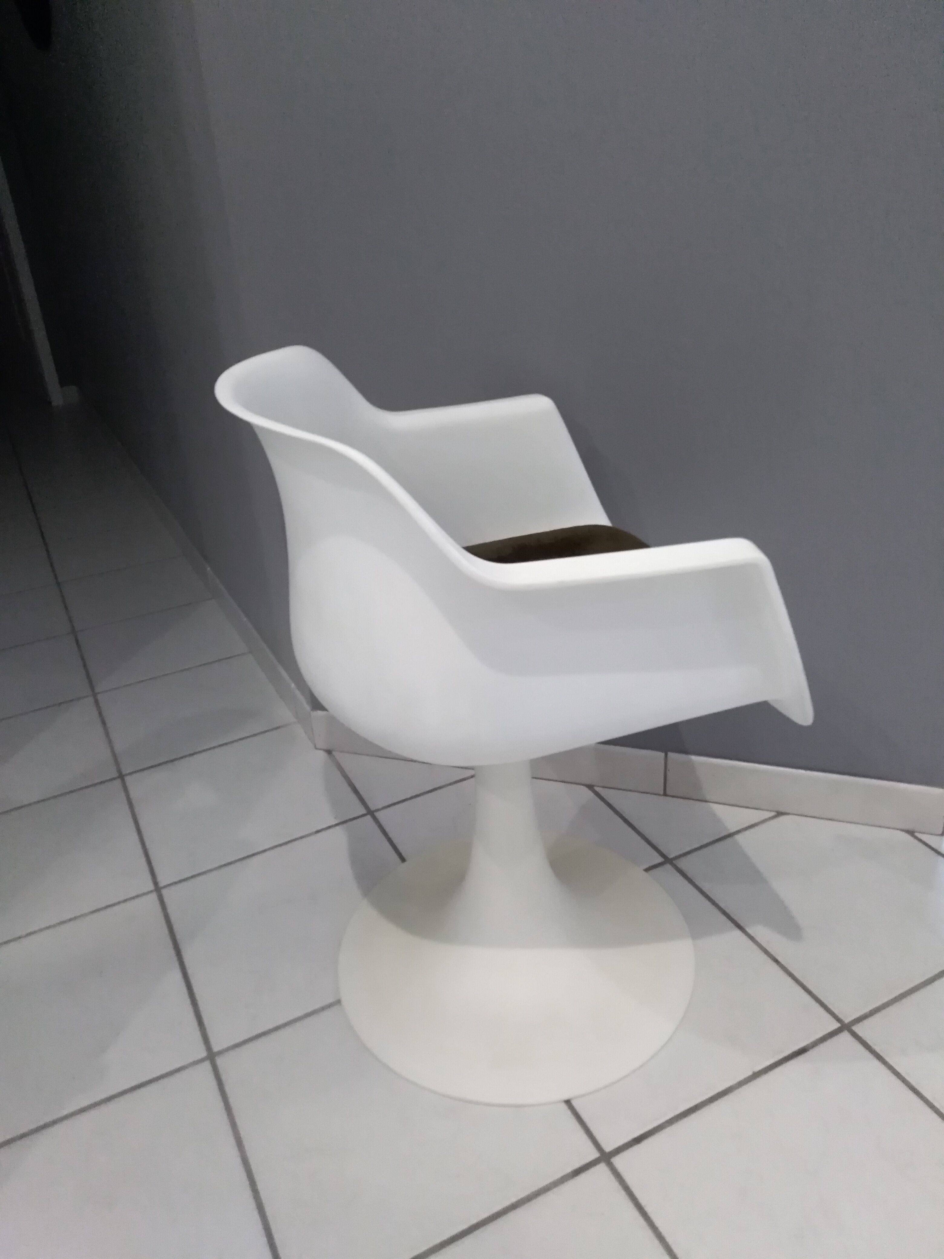 Albert Jacob vintage tulip chair 1970